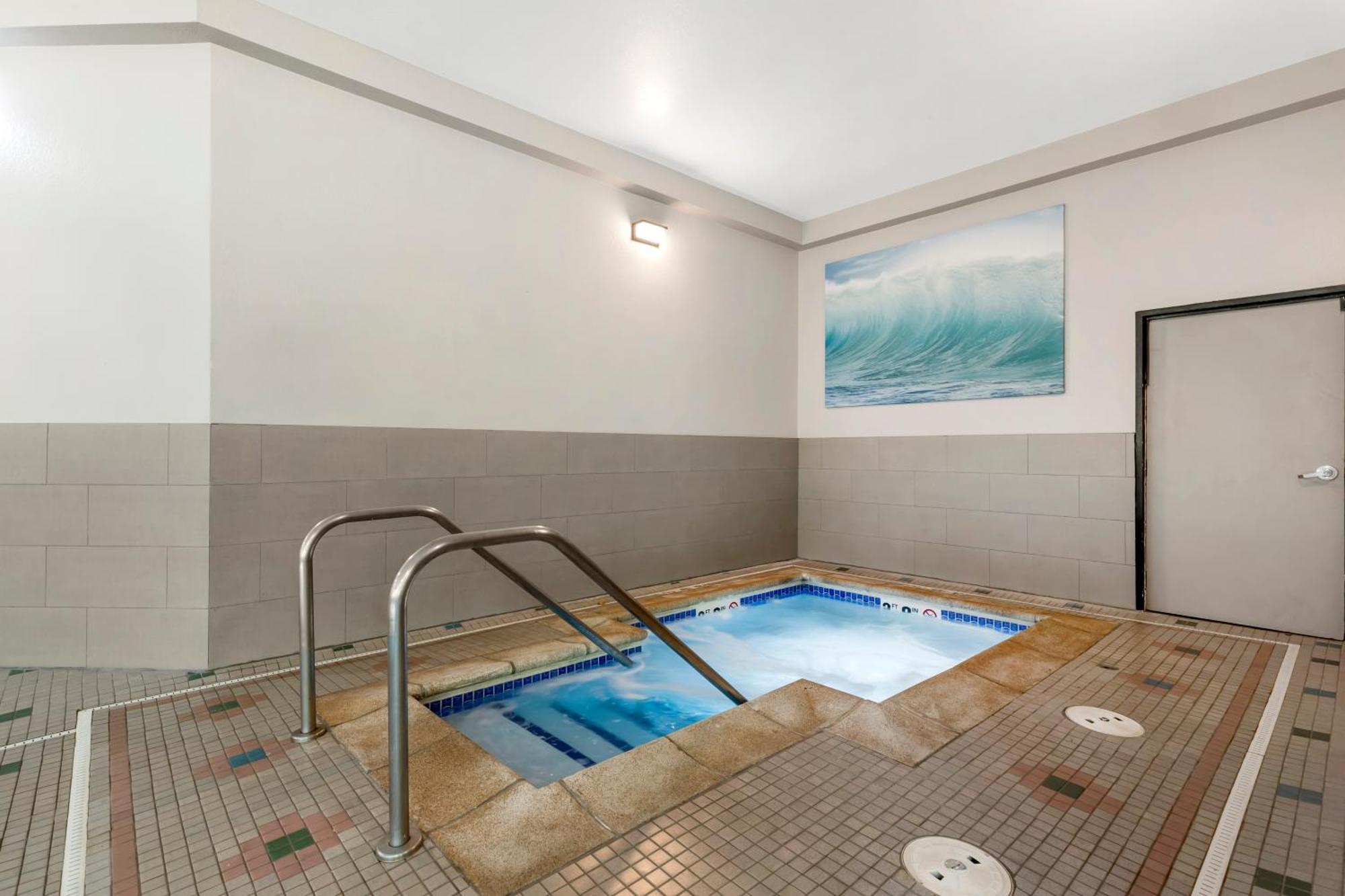 Best Western Plus Des Moines West Inn & Suites Clive Eksteriør bilde
