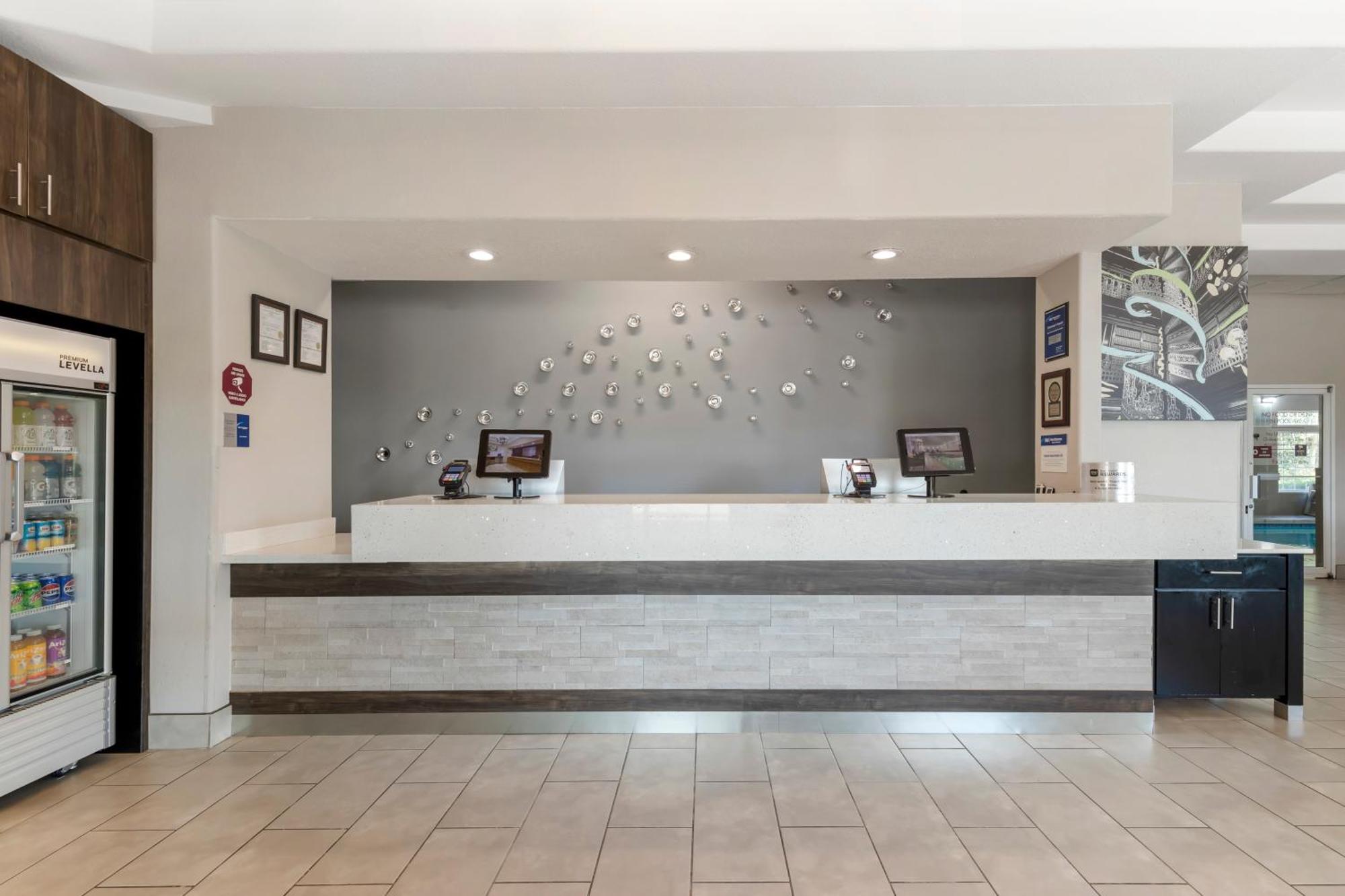 Best Western Plus Des Moines West Inn & Suites Clive Eksteriør bilde