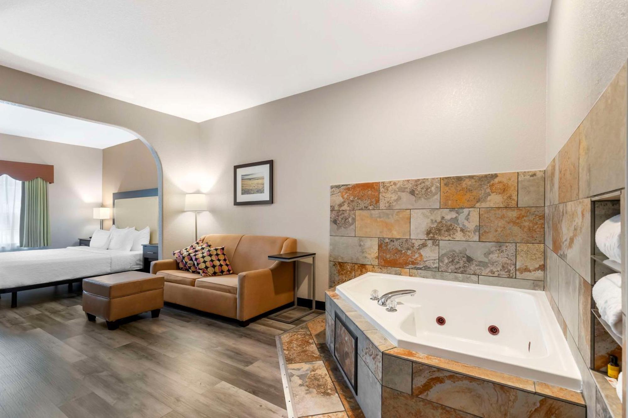 Best Western Plus Des Moines West Inn & Suites Clive Eksteriør bilde