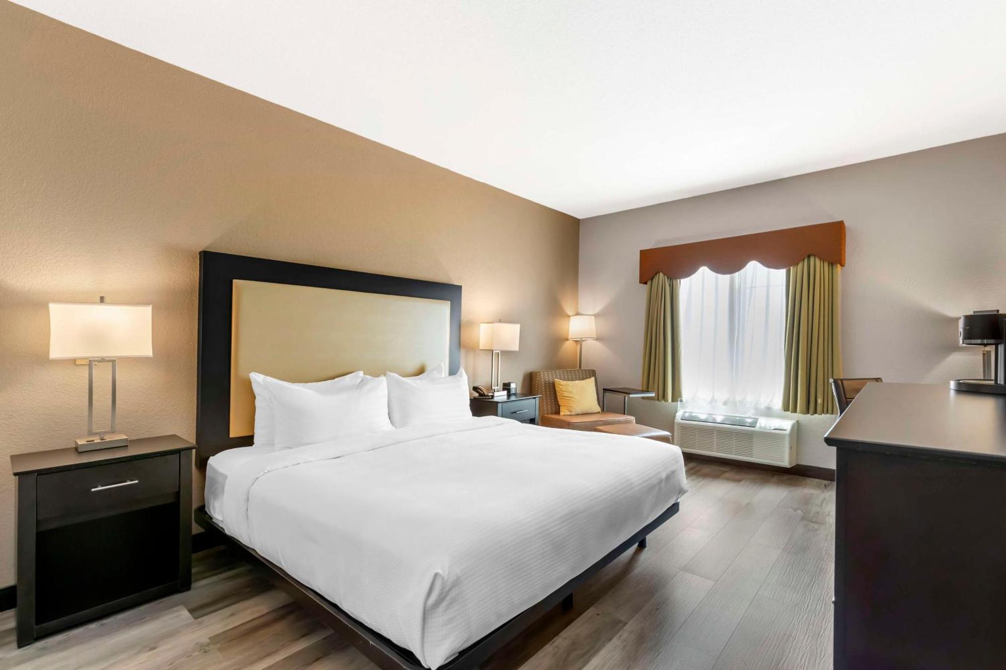 Best Western Plus Des Moines West Inn & Suites Clive Eksteriør bilde